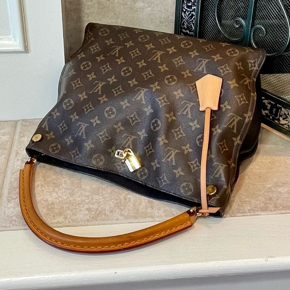 Louis Vuitton Monogram Gaia Noir Hobo Bag - Picture 7 of 10